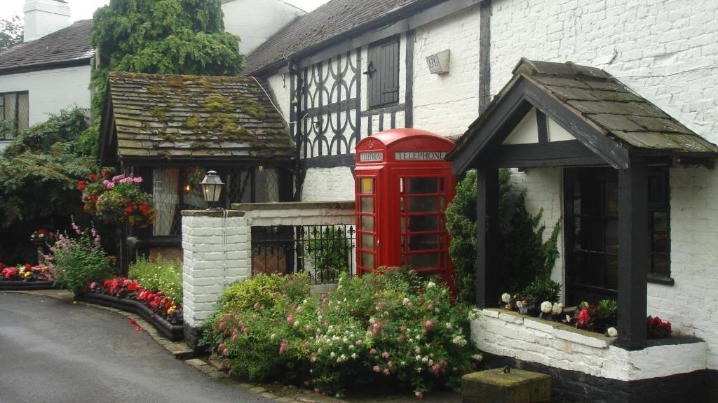 Deanwater Hotel Wilmslow Eksteriør bilde