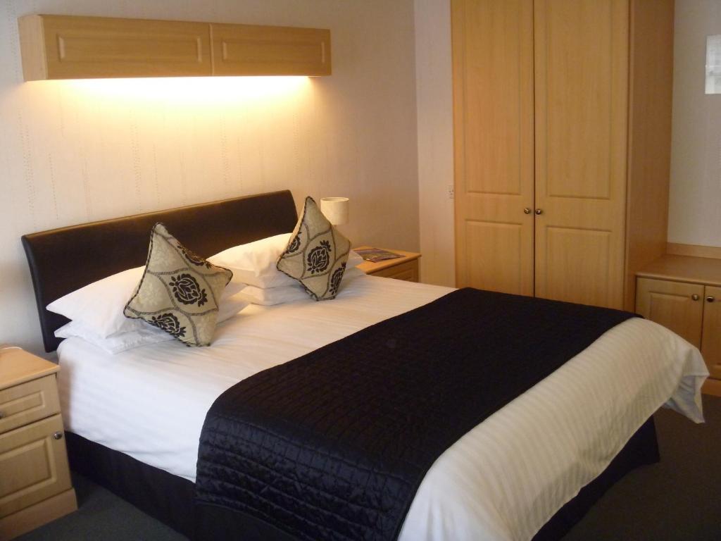 Deanwater Hotel Wilmslow Eksteriør bilde